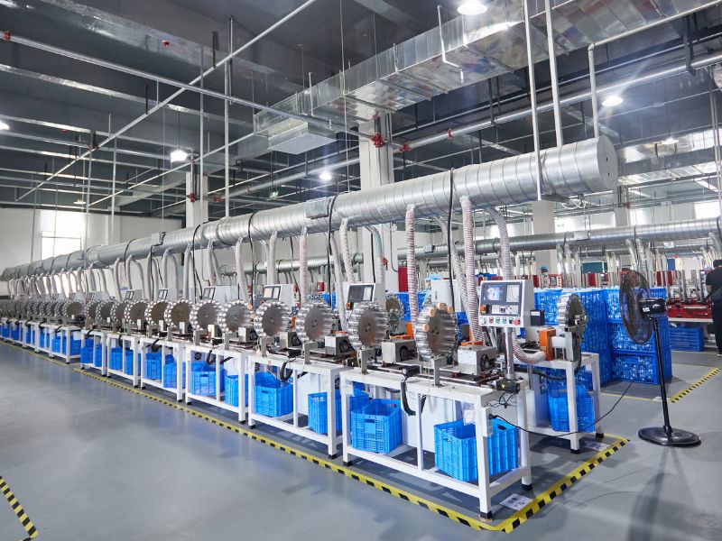 foam-blending-for-makeup-sponges Controlled foam blending process to achieve the perfect density and bounce for makeup sponges.