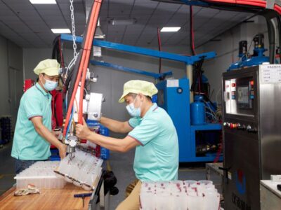 コスメスポンジの厳格な品質検査により、柔らかさ、耐久性、衛生基準を確保。.