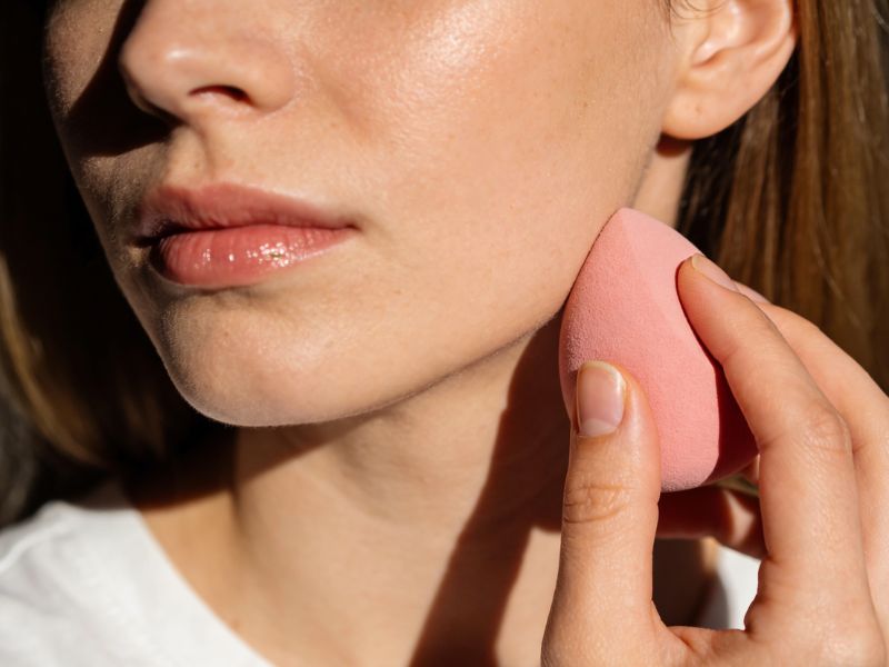 Cosmetic Applicator Manufacturer